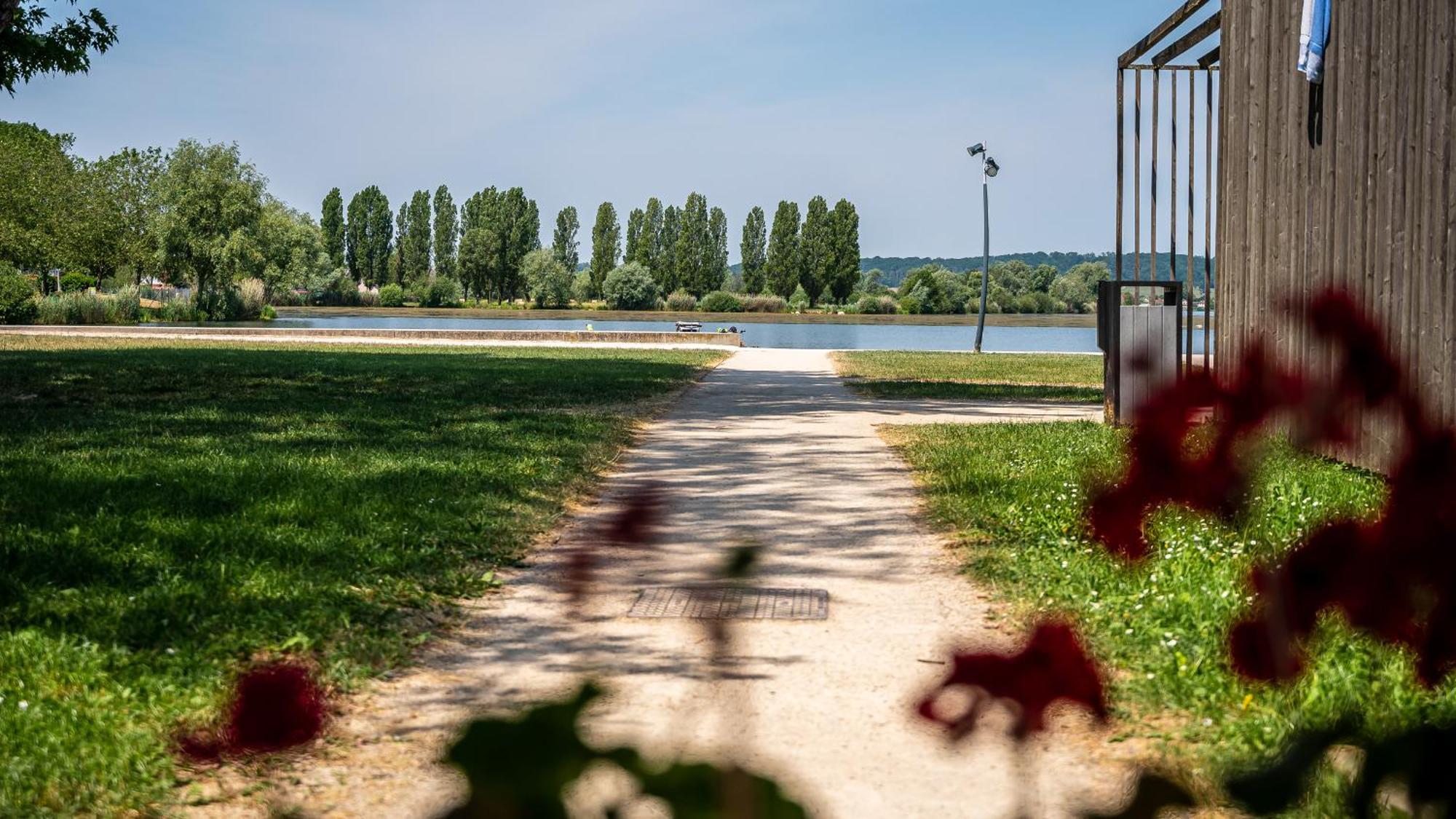 Camping Vesoul Vaivre-et-Montoille المظهر الخارجي الصورة