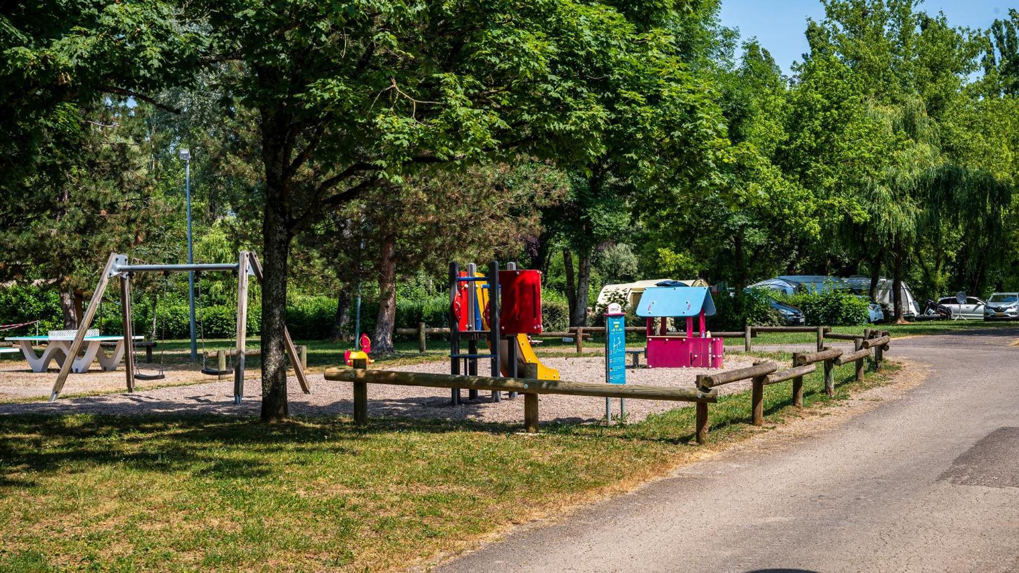 Camping Vesoul Vaivre-et-Montoille المظهر الخارجي الصورة