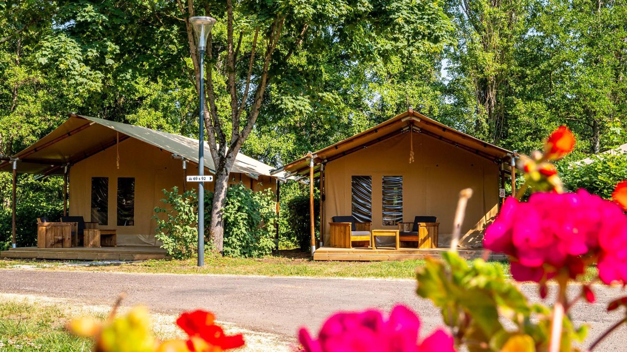 Camping Vesoul Vaivre-et-Montoille الغرفة الصورة
